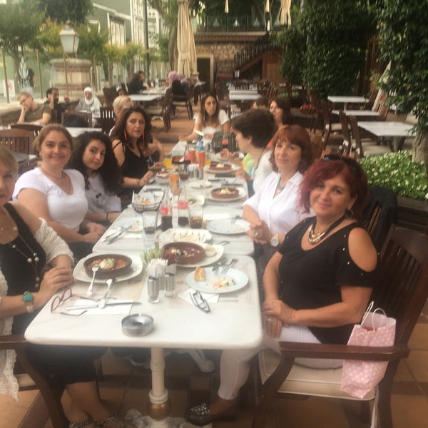 Foto scattata a Mihri Restaurant &amp; Cafe da Senar Ş. il 6/21/2019