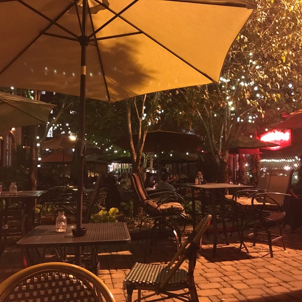 8/30/2017 tarihinde Kevin J.ziyaretçi tarafından Monte Carlo Restaurant'de çekilen fotoğraf
