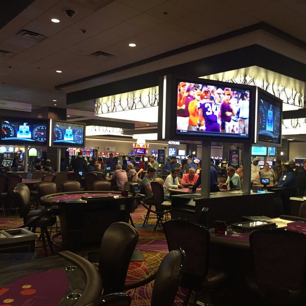Foto tomada en Greektown Casino-Hotel  por Kevin J. el 9/9/2016