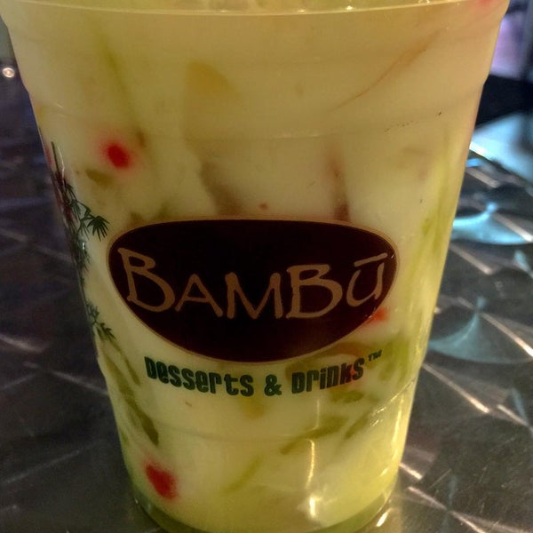 Photo taken at Bambu Desserts &amp; Drinks by Darwin D. on 7/19/2015