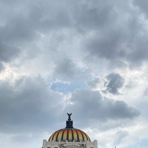 Снимок сделан в Downtown México пользователем K.A.A 9/27/2021
