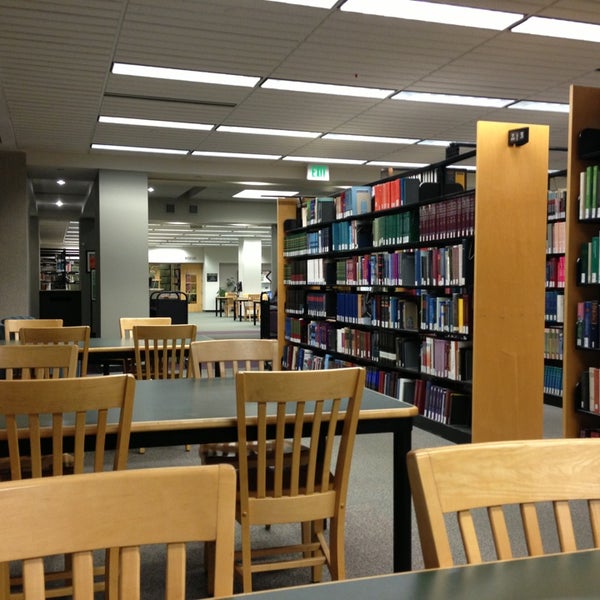 Photo taken at David &amp; Lorraine Cheng Library by Isa K. on 3/17/2013