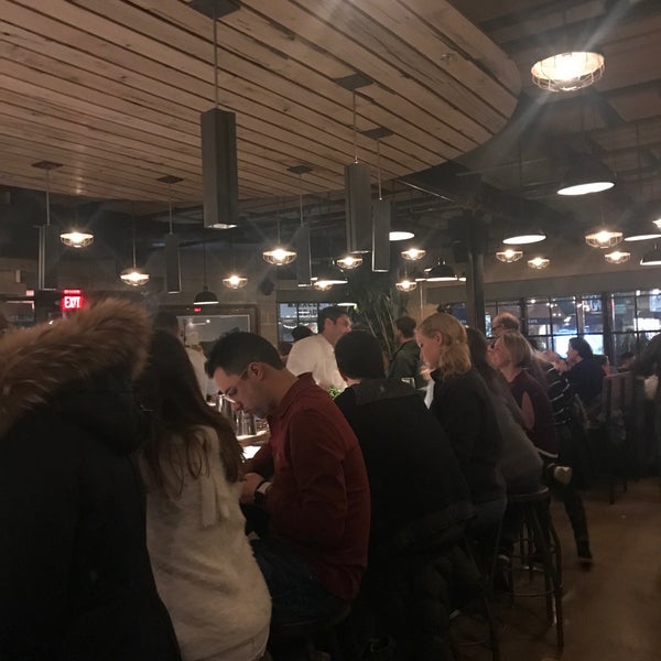 2/3/2018 tarihinde Robin Z.ziyaretçi tarafından Barcelona Wine Bar'de çekilen fotoğraf