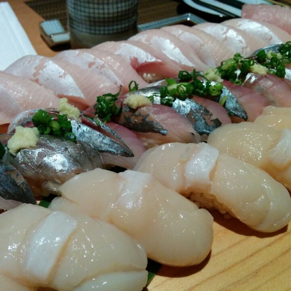 12/31/2013에 Jo L.님이 Habitat Japanese Restaurant 楠料理에서 찍은 사진