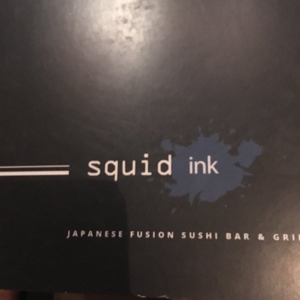 6/3/2018 tarihinde John L.ziyaretçi tarafından Squid Ink Sushi Bar'de çekilen fotoğraf
