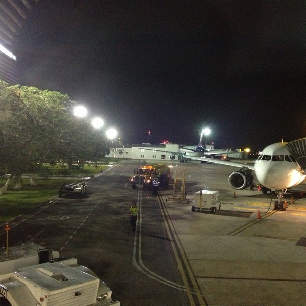Photo taken at Mérida International Airport (MID) by Leito M. on 4/25/2013