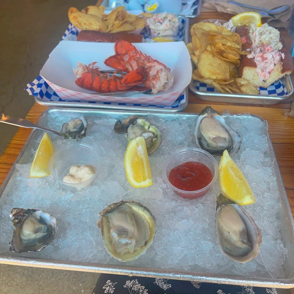 Photo taken at New England Lobster Market &amp; Eatery by Vindy F. on 8/5/2023