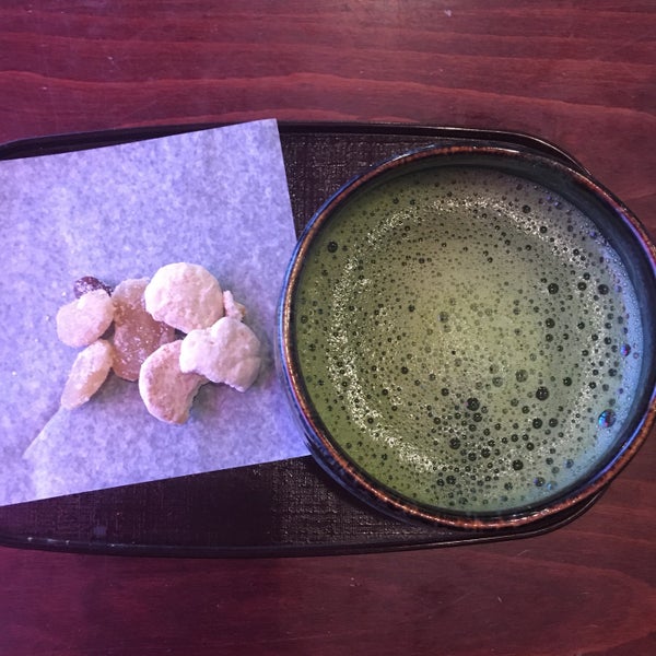 Matcha house chai and delicious cookies!