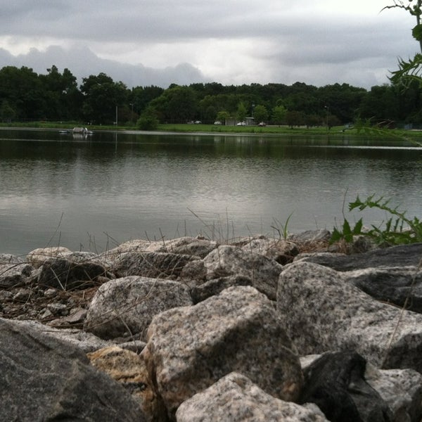 Bowles Ford Park 1 tip