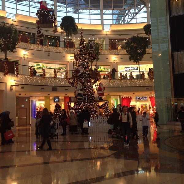 12/19/2014 tarihinde Fatma K.ziyaretçi tarafından İstinyePark'de çekilen fotoğraf