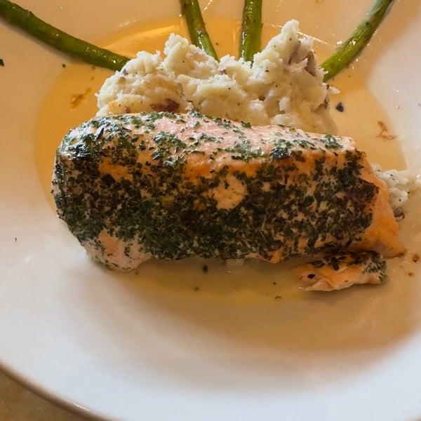 Herb Crusted Filet Of Salmon Cheesecake Factory