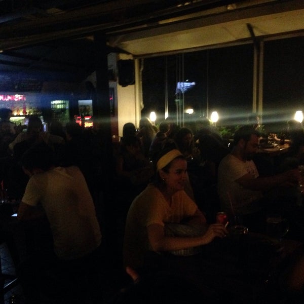 7/18/2015にCihannnnがFeride Barで撮った写真