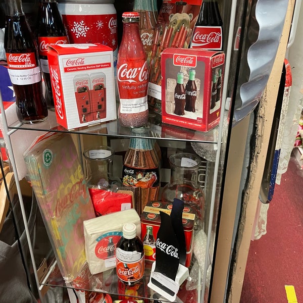 Village Antiques Mall Fort Langley, BC