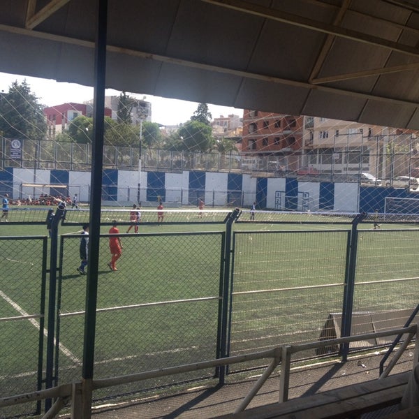 osman kibar izmirspor tesisleri futbol sahasi