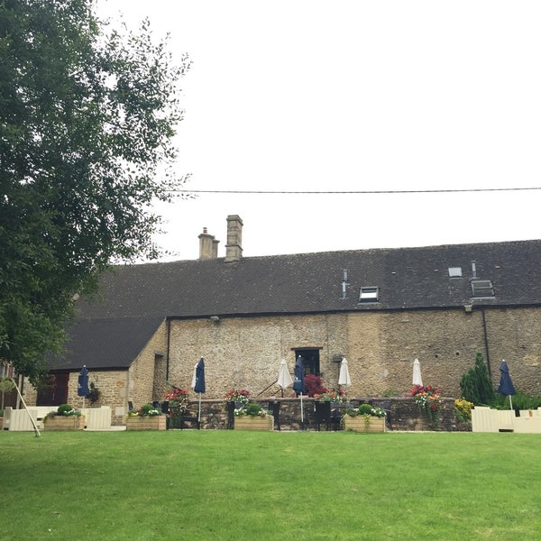 The Colesbourne Inn Gastropub In Cheltenham - 