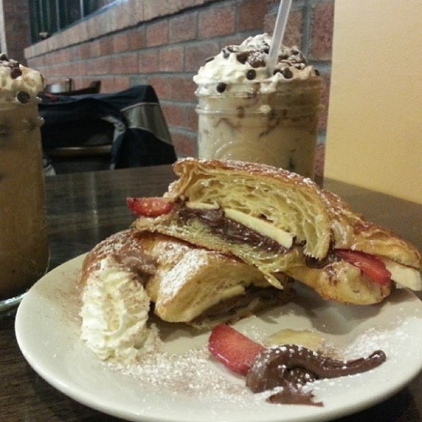 everyone must try the new iced Nutella cappuccino and a croissant with Nutella and fresh bananas and strawberries ! it's absolutely delicious and definitely takes care if that sweet tooth !