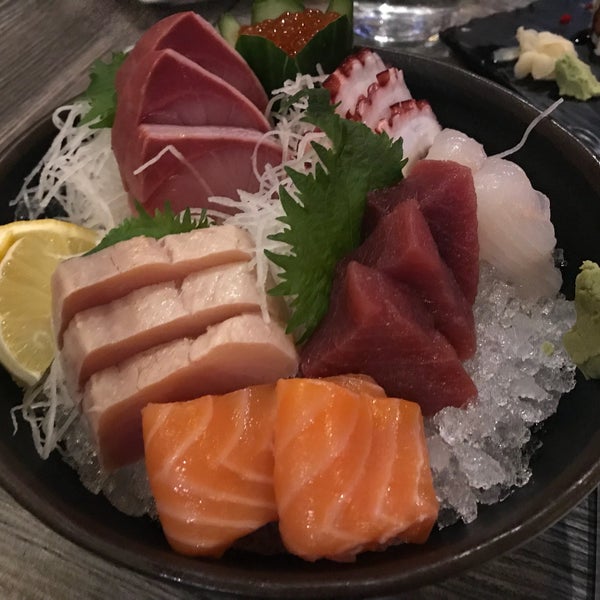 3/4/2018에 Hugh L.님이 Sushi Confidential에서 찍은 사진