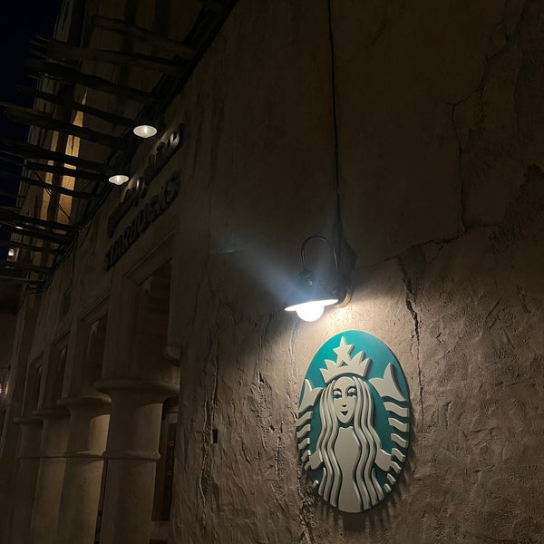 Das Foto wurde bei Starbucks von Lamia am 2/19/2024 aufgenommen