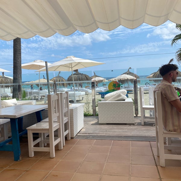 Foto diambil di Bora Bora Ibiza oleh A🦅 pada 8/2/2021