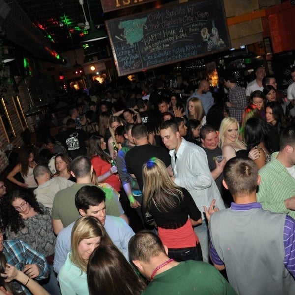 4/17/2013にEric G.がIsabella&#39;s Taverna &amp; Tapas Barで撮った写真