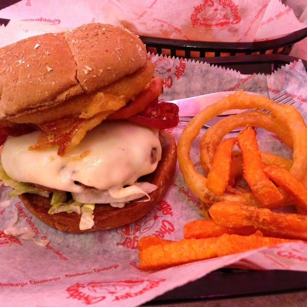 Photo taken at Cheeburger Cheeburger by Anthony Y. on 2/23/2013