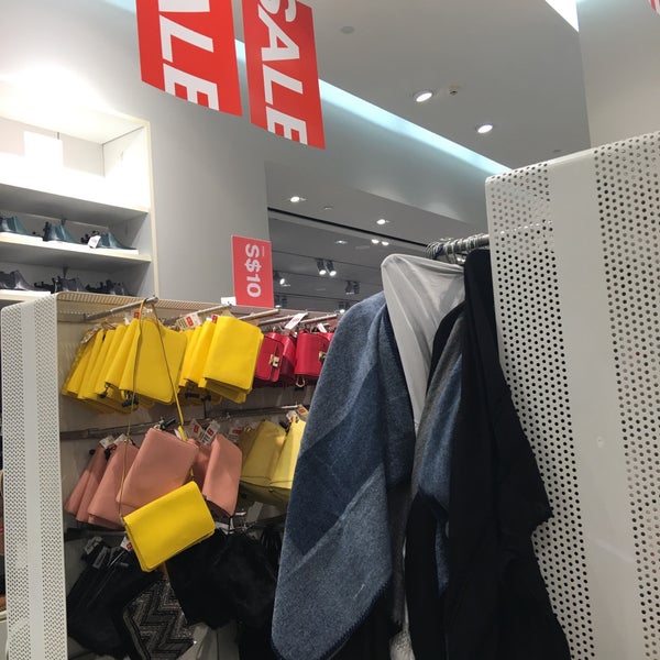 H&m suntec hotsell