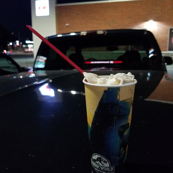 Dairy Queen Ice Cream Parlor in Hamilton