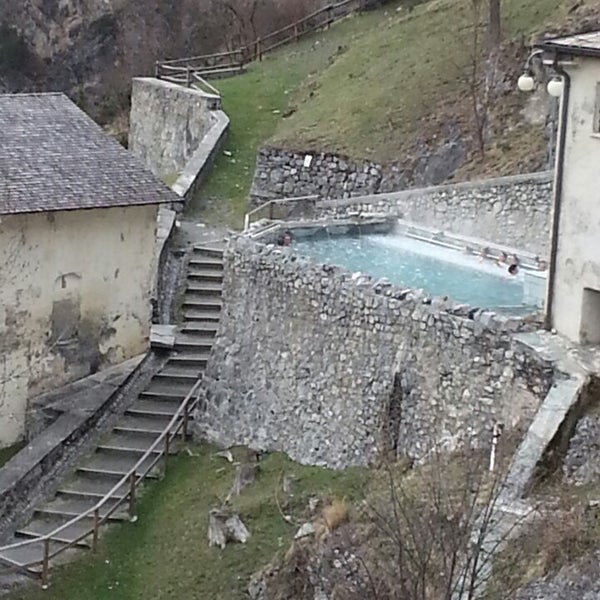 รูปภาพถ่ายที่ Bormio Terme โดย Luciana E. เมื่อ 4/20/2013