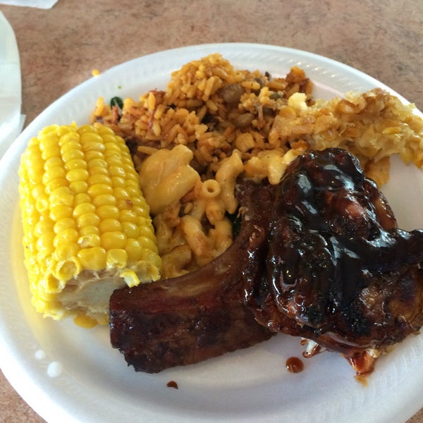 Henri's "Hotts" Barbeque 25 tips from 151 visitors