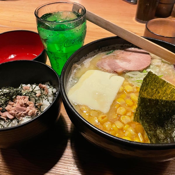 会津ラーメン 和 263人の訪問者 から 1つのtip 件