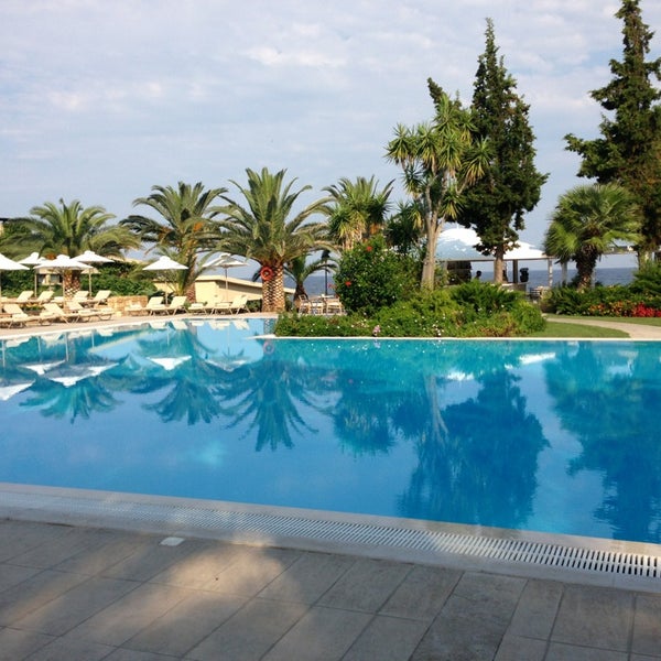 Пляж Черногории sani Beach