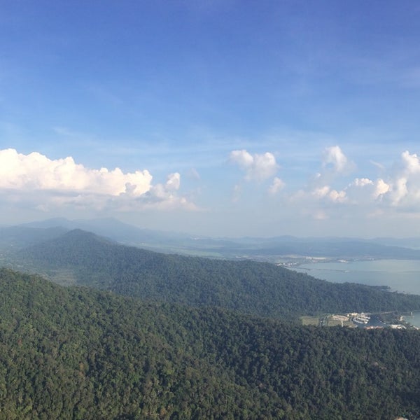 รูปภาพถ่ายที่ Panorama Langkawi โดย Arthur C. เมื่อ 12/15/2015