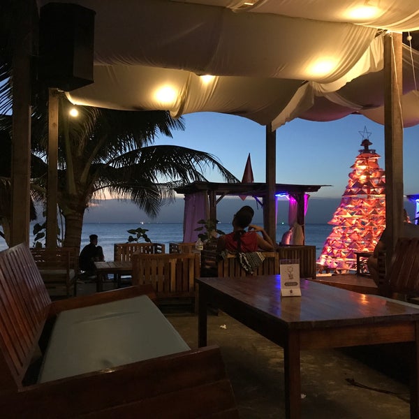 Photo taken at Sunset Beach Bar &amp; Restaurant by Arthur C. on 1/5/2019