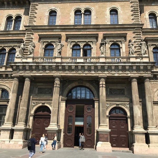 Das Foto wurde bei Budapesti Corvinus Egyetem von Michael D. am 5/8/2019 aufgenommen