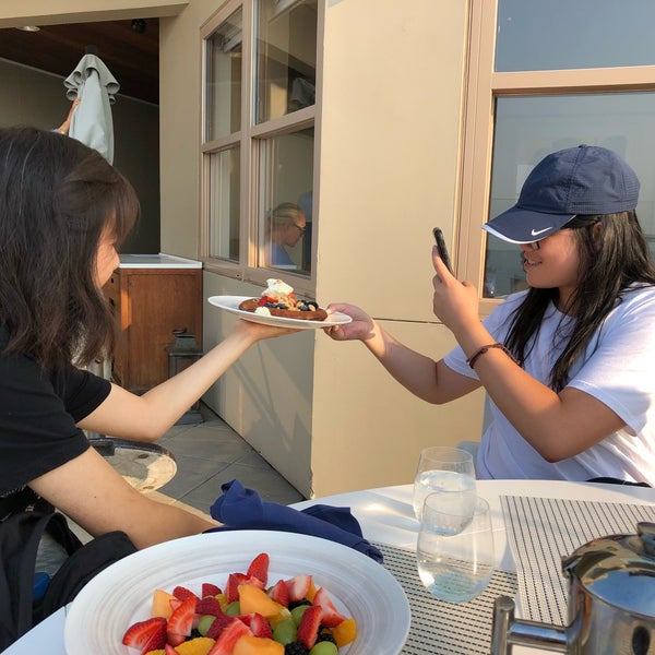 Das Foto wurde bei Malibu Beach Inn von Jacquelin H. am 8/11/2018 aufgenommen