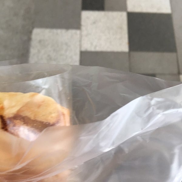 DJ Bakery Bedok 4 tips from 143 visitors