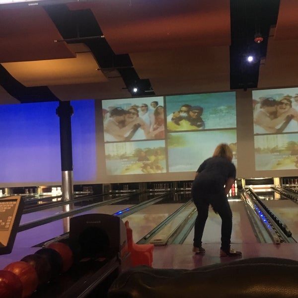 Frank Theatres Cine Grille & Bowl & IMAX Delray Beach, FL
