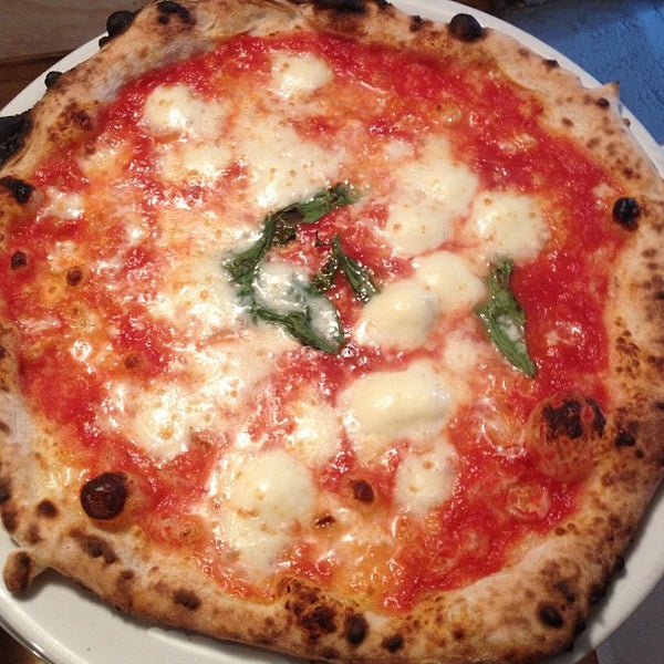 7/28/2013 tarihinde Luca A.ziyaretçi tarafından Sottocasa Pizzeria'de çekilen fotoğraf