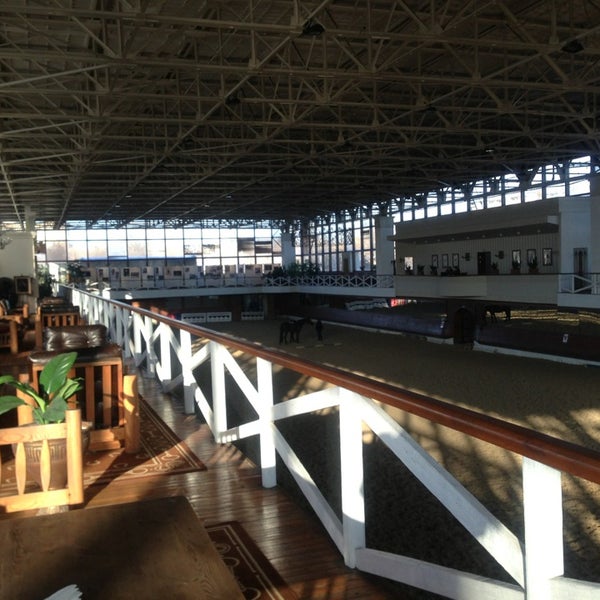 Прадар конный клуб