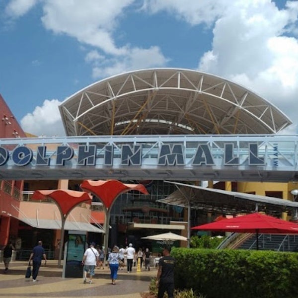 Foto tirada no(a) Dolphin Mall por F em 4/6/2023