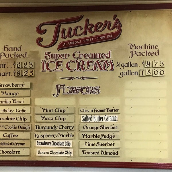 รูปภาพถ่ายที่ Tucker&#39;s Ice Cream โดย Sigward M. เมื่อ 6/24/2017