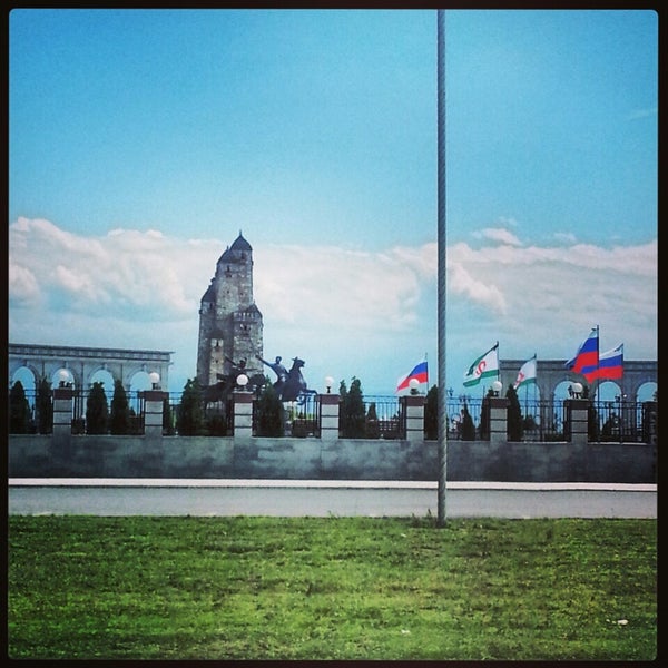 фк ангушт фото. назрань 2. дорога в ингушетию. футбольная команда уралан элиста. республика ингушетия назрань.