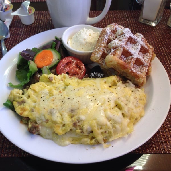I enjoyed an omelette with sausage and Gouda cheese that was amazing! The Belgian waffles with Bavarian cream are also outstanding. Outstanding place!
