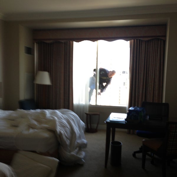 Das Foto wurde bei Loews New Orleans Hotel von Jasmine B. am 4/12/2013 aufgenommen