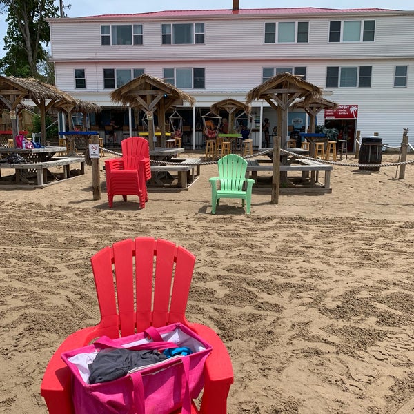 Tiki Beach Resort - Bar