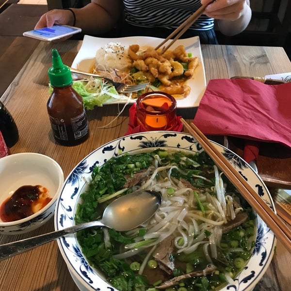 Das Foto wurde bei Cô Chu Vietnamese Gourmet von Michelle L. am 5/30/2018 aufgenommen