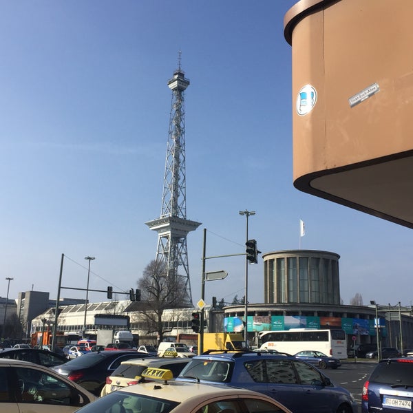 Fotos Bei Zentraler Omnibusbahnhof Zob Berlin Busbahnhof In Berlin