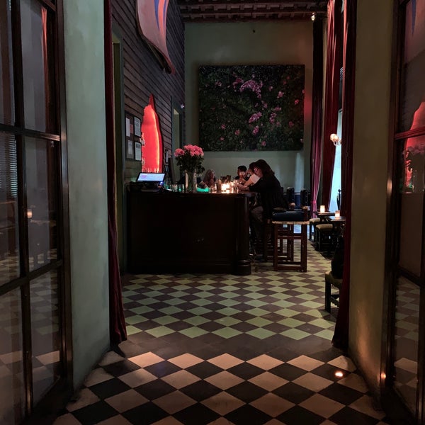 9/22/2019にNawafがThe Rose Barで撮った写真