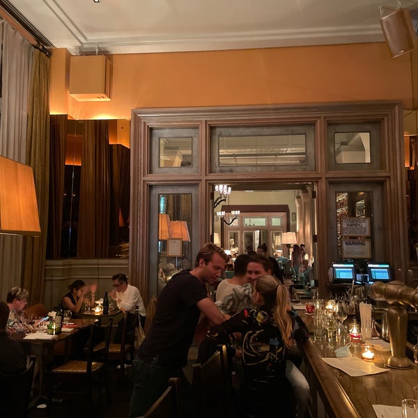 SoHo Grand Hotel Club Room Cocktail Bar in SoHo