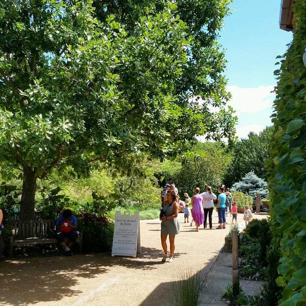 8/6/2016 tarihinde Kurt S.ziyaretçi tarafından Olbrich Botanical Gardens'de çekilen fotoğraf